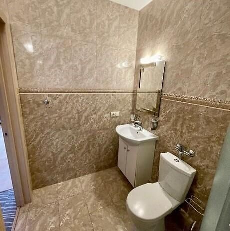 У продажі однокімнатна новобудова з ремонтом.Південно-Західний район