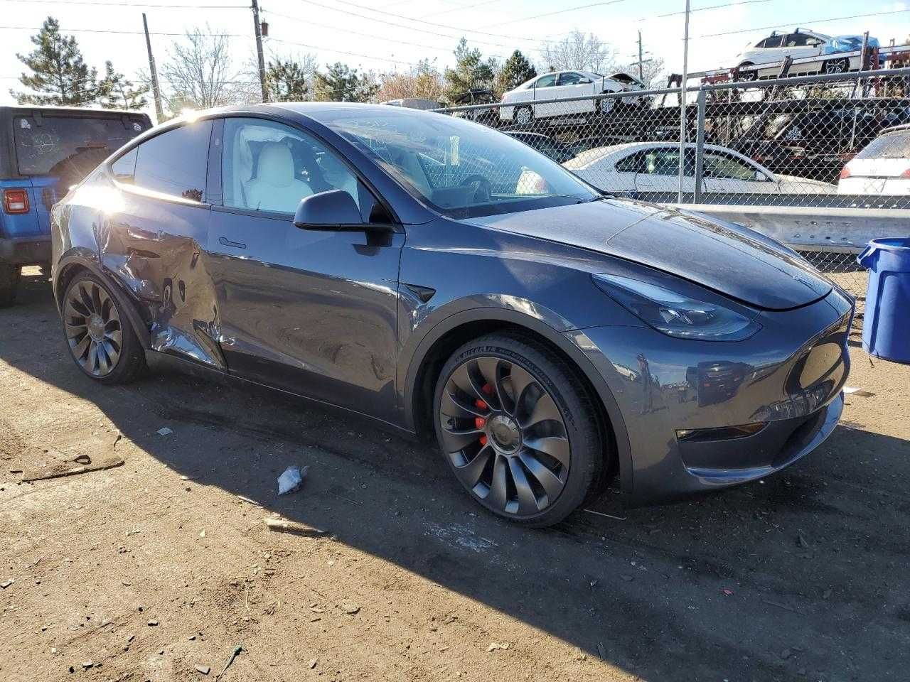 Tesla Model Y Perfomance 2023 під замовлення