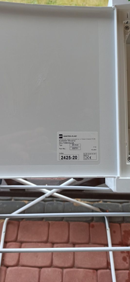 Elektro-Plast Nasielsk Rozdzielnica multimedialna Elegant 2425-20