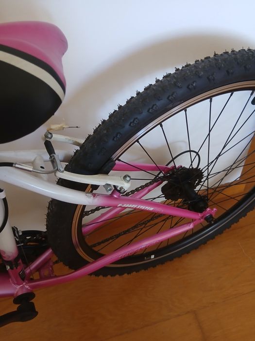 Bicicleta rosa roda 26"