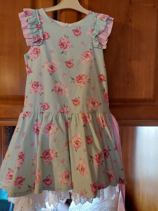 Vestidos e saia t7 e t8