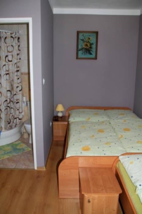 Pokoje pod Dębami