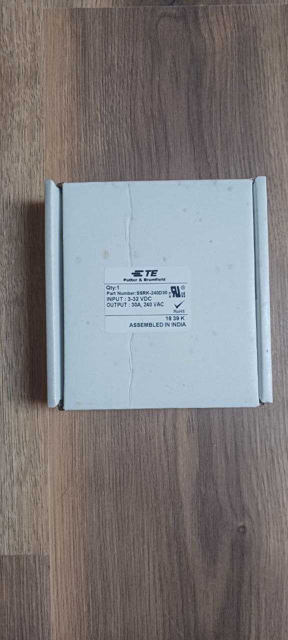 Relé de Estado Sólido, Input 3-32VDC, Output 24-240VDC