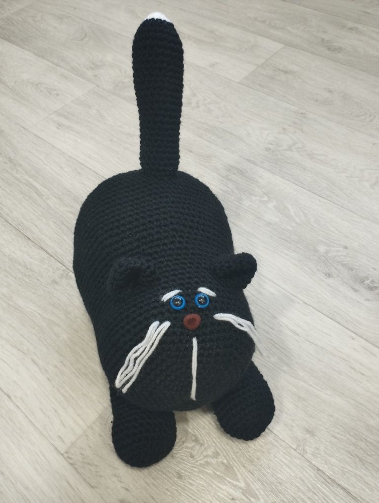 Продам вязаную игрушку
