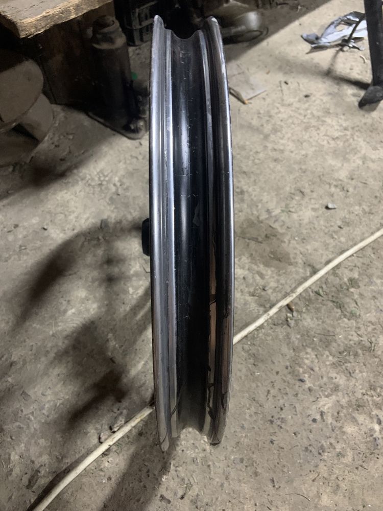Продам диск R17 перід