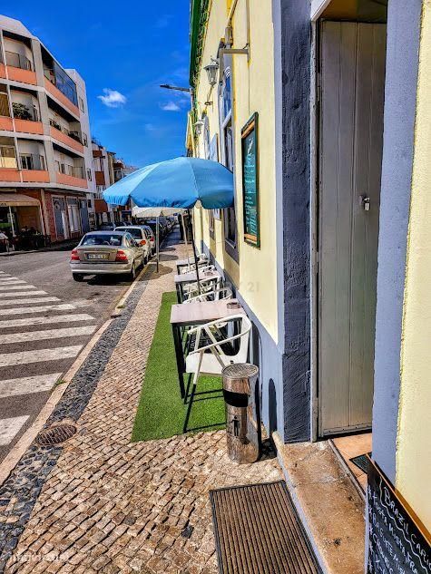 Trespasse Snack-bar em Faro - Excelente Oportunidade de Negócio