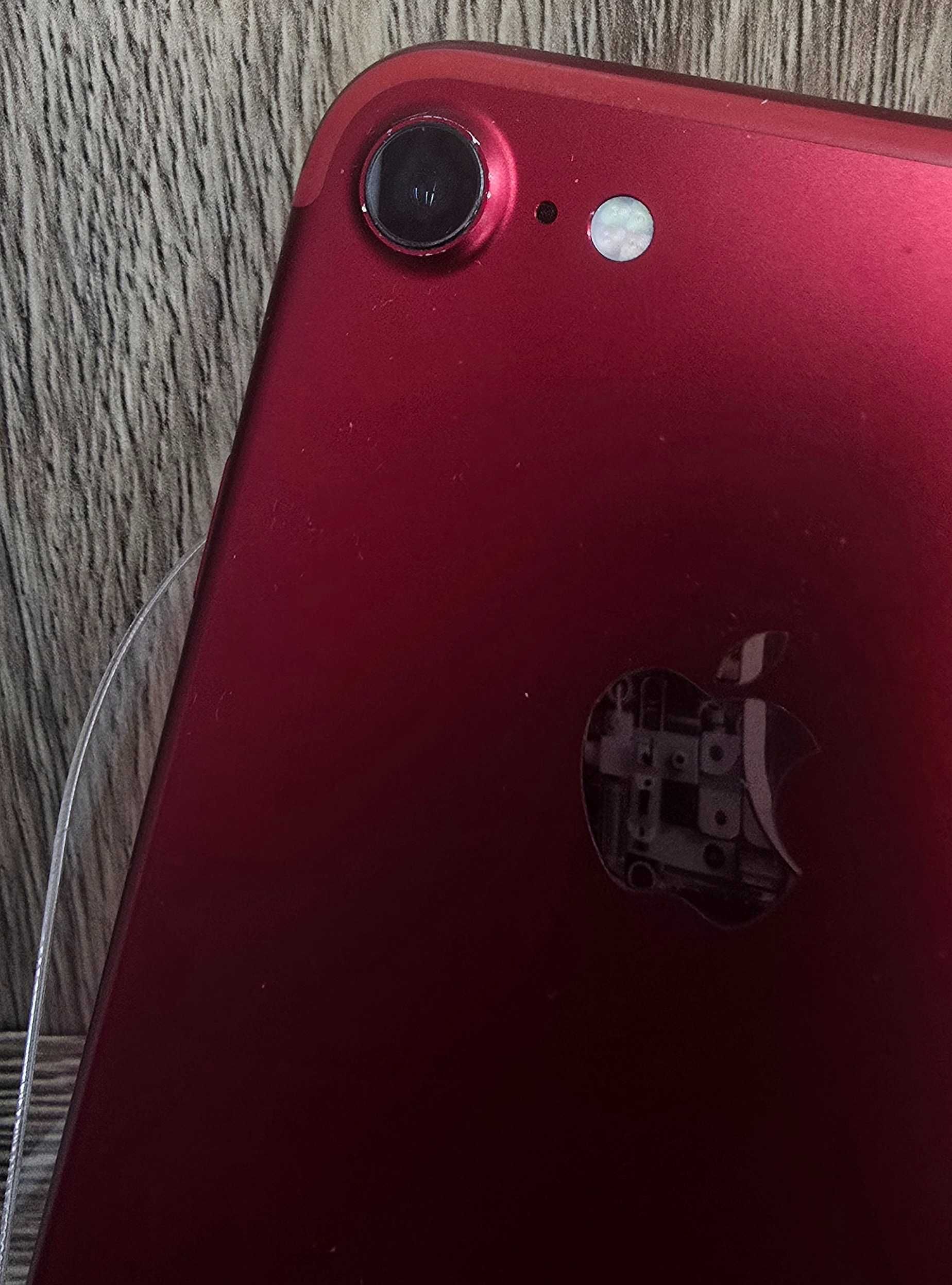 Apple iPhone 7 128GB Red MPRL2 B/A Model A1778 Kabel Usb - Lightning