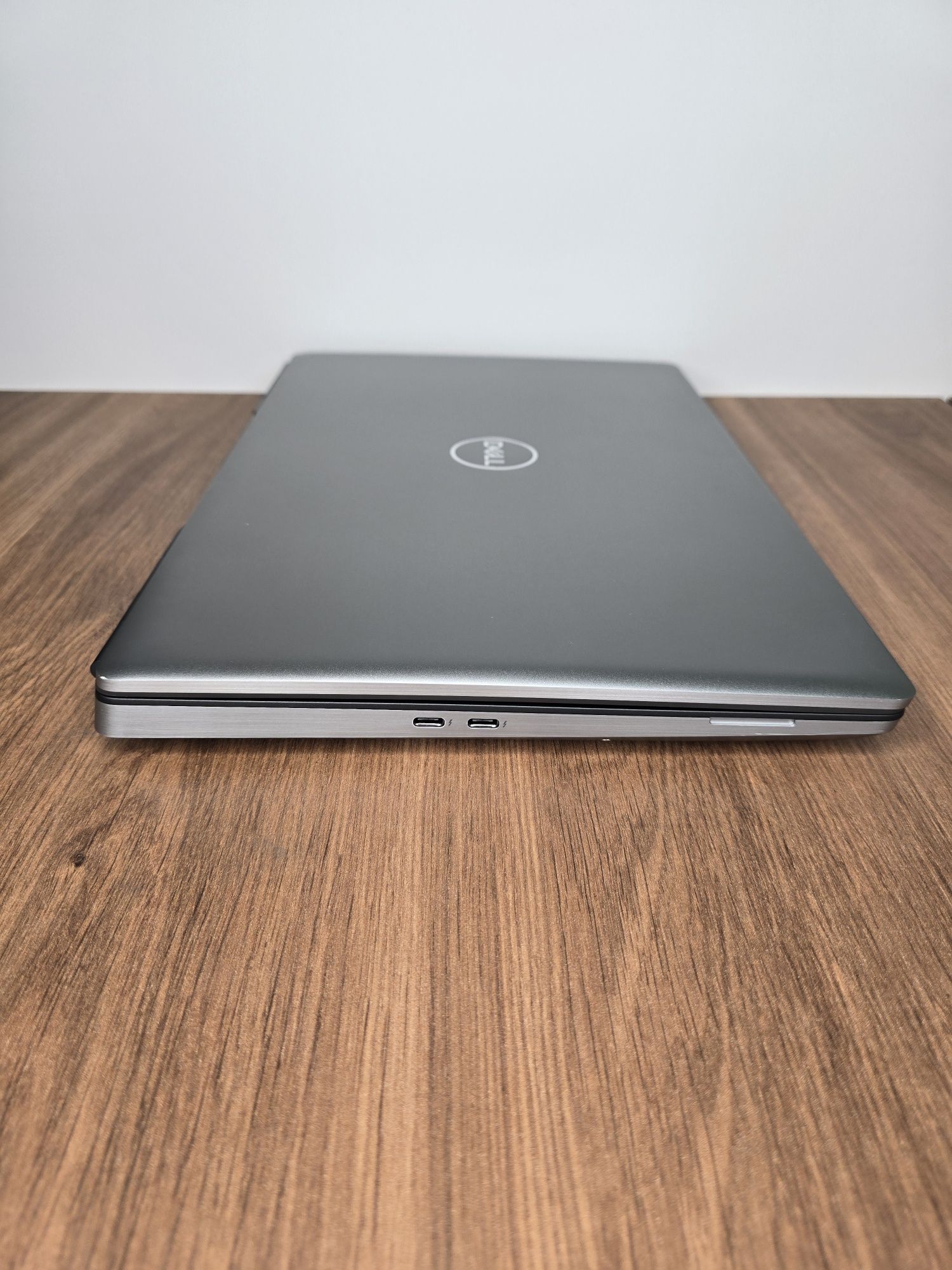 Ноутбук Dell Precision 7550 15.6 IPS сенсор T1000/ I7-10850H/16gb