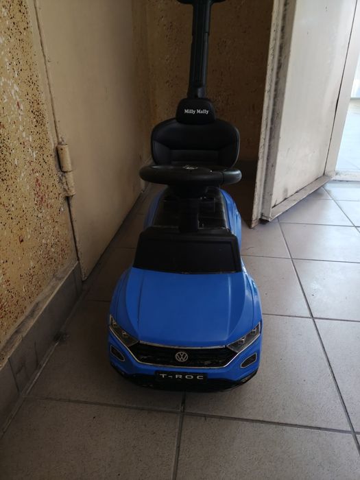 Jeździk autko samochód milly mally