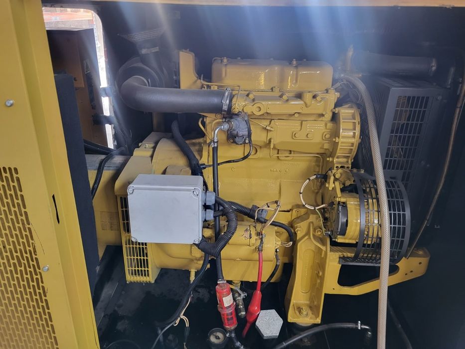 Gerador Cat 30 kva