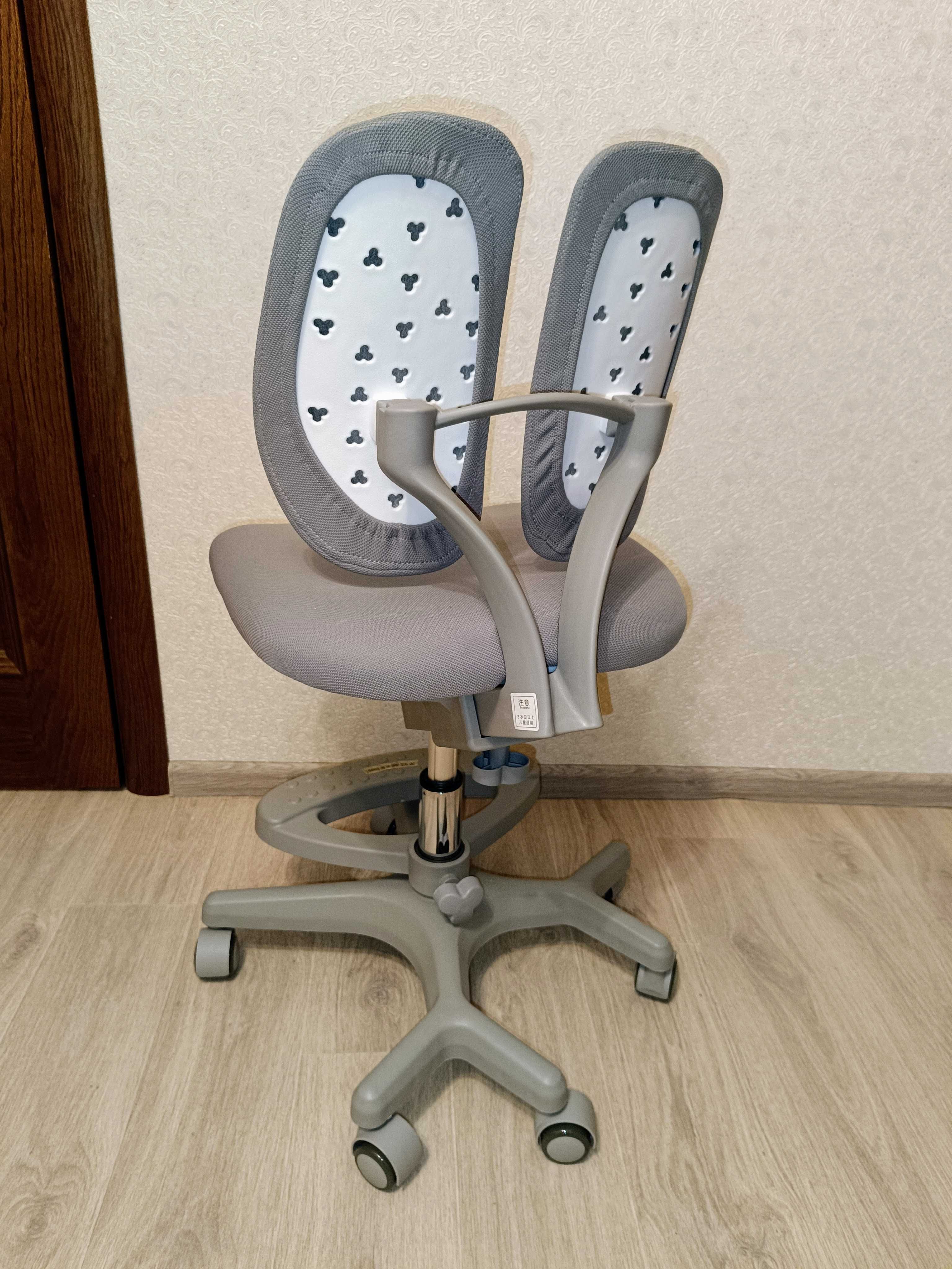 Подростковое ортопедическое кресло FunDesk Grey
