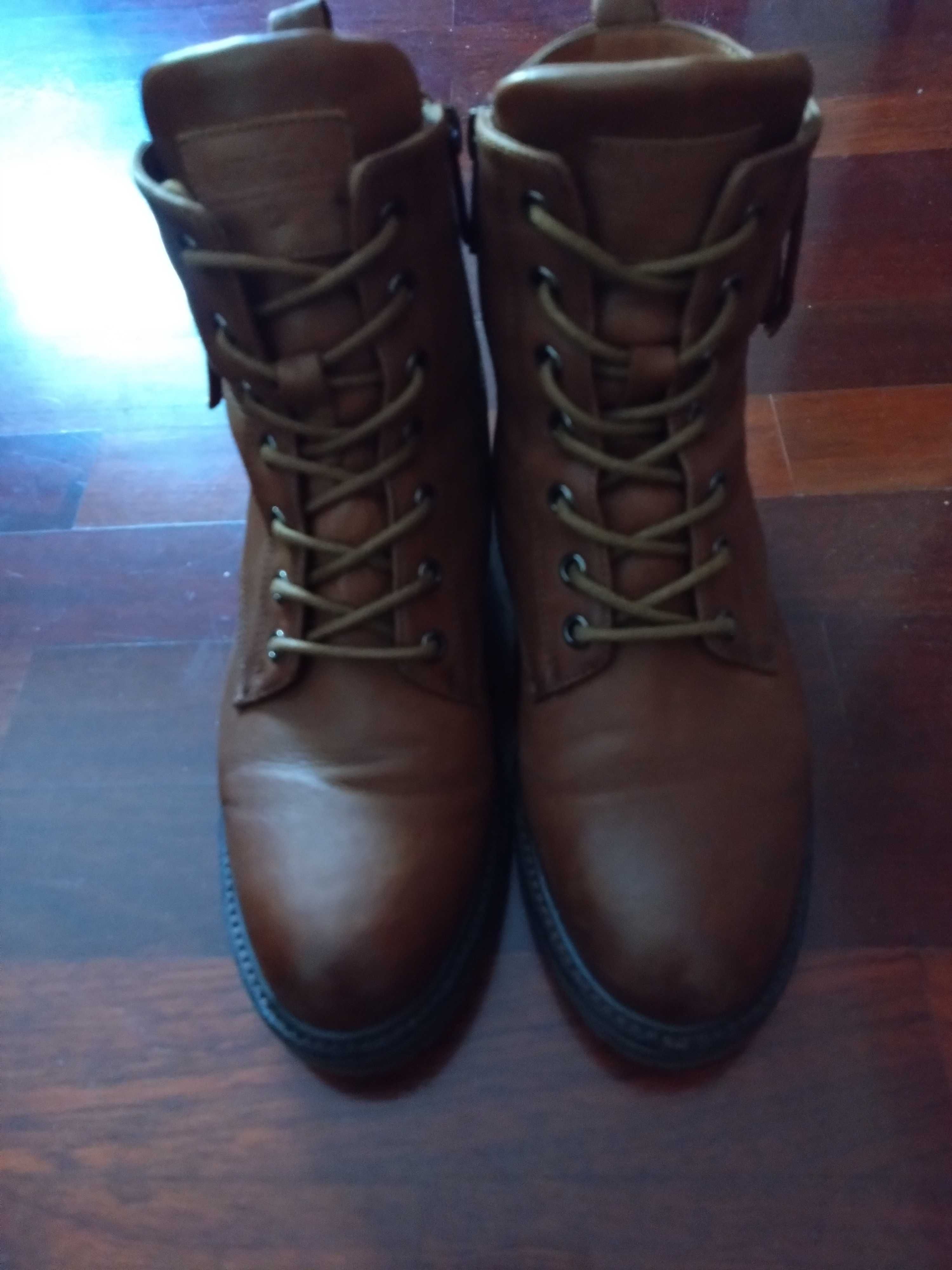 Botins Carmelo 38