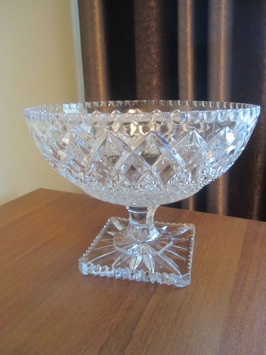 Конфетница -фруктовница з богемского хрусталя