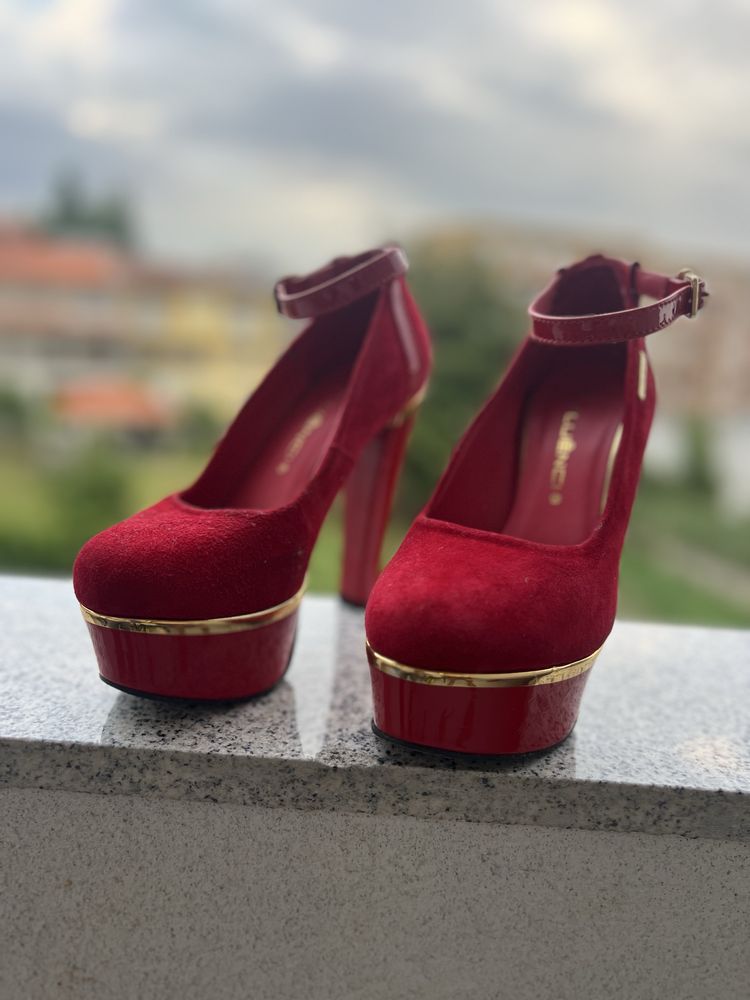 Sapatos de cerimonia ou dia a dia