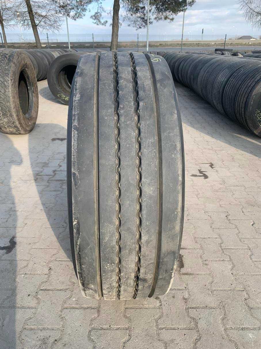 Opona używana ciężarowa naczepa 385/65R22.5 SEMPERIT RUNNER T2 12-13mm