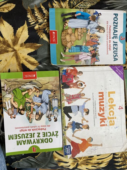 podreczniki do religii i muzyki kl 3/4