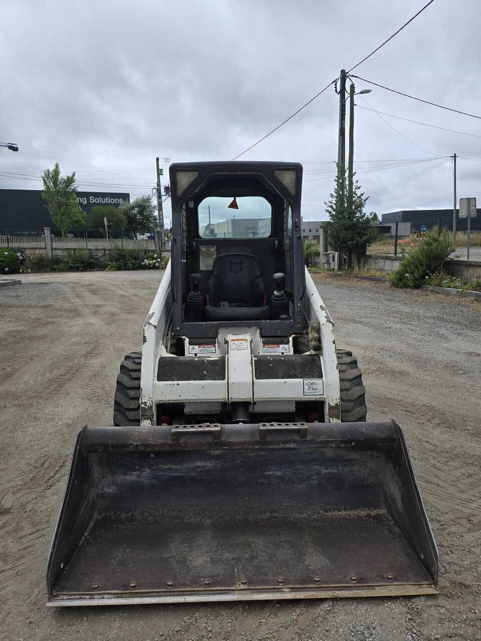 Mini Pá Carregadora Bobcat S130 - Joysticks