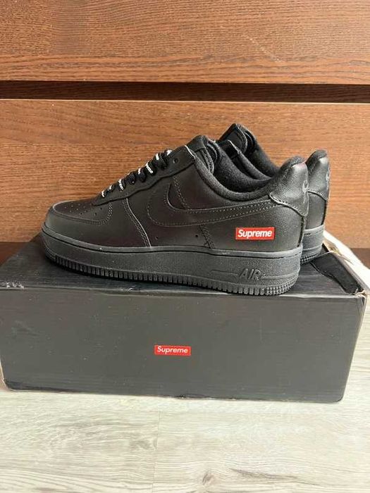 Buty Trampk Nike Air Force 1 Low Supreme Black R.44