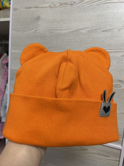 Шапка для дівчинки на 3 роки