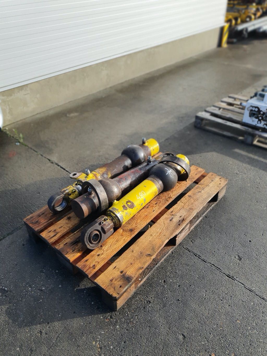 siłownik hydrauliczny do prasy kulowy