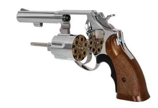 Vendo arma de airsoft NOVA