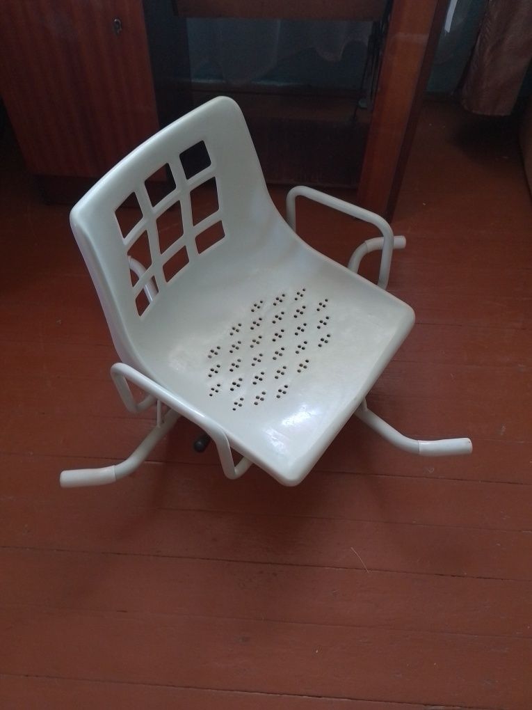 Крісло для ванної