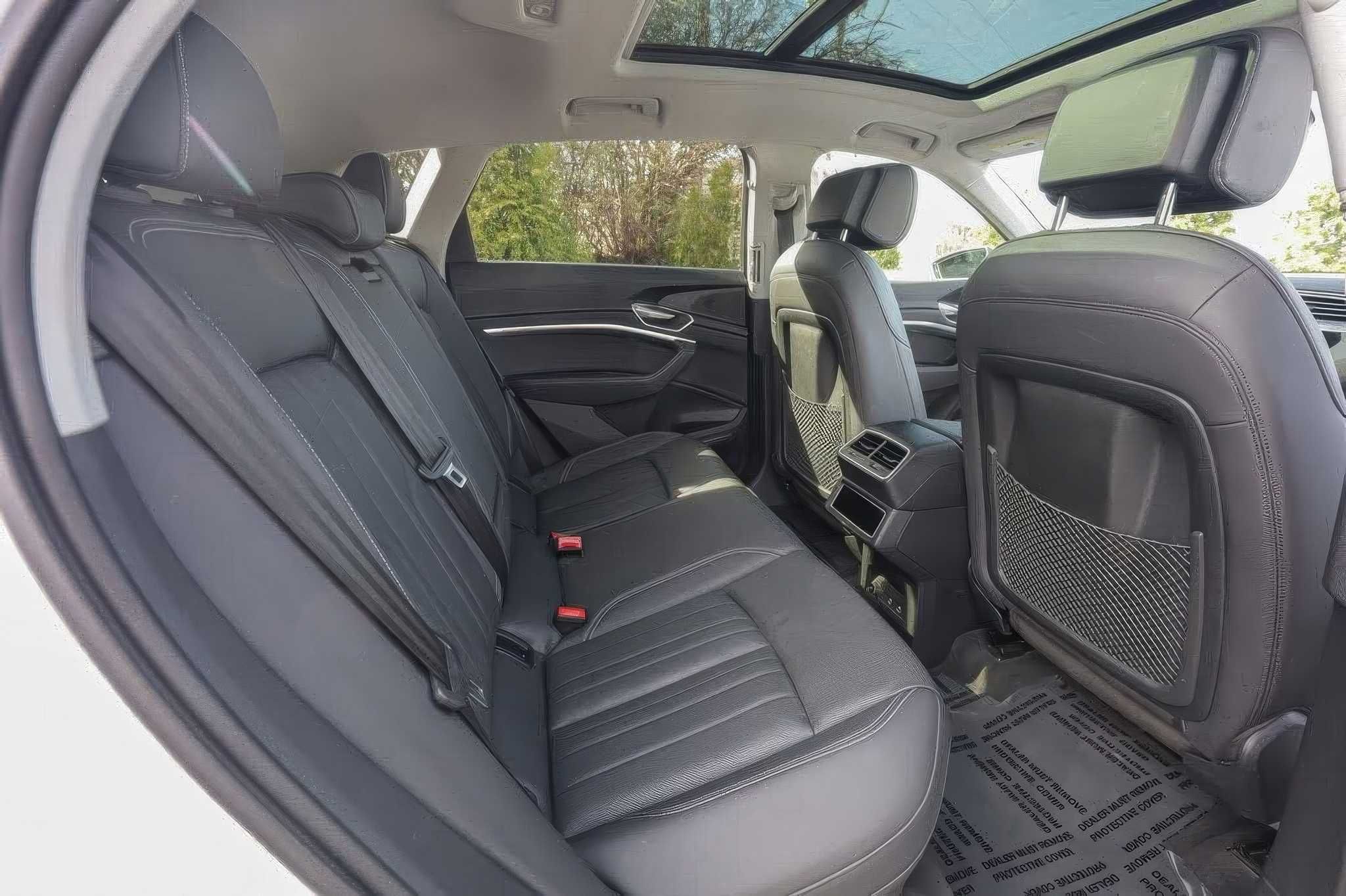 2022 Audi e-tron Premium Plus quattro
