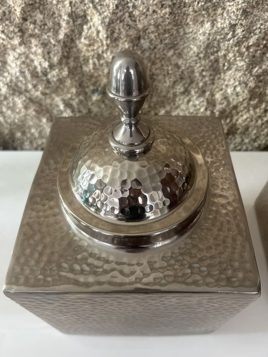 Conjunto de 2 potes devorativos