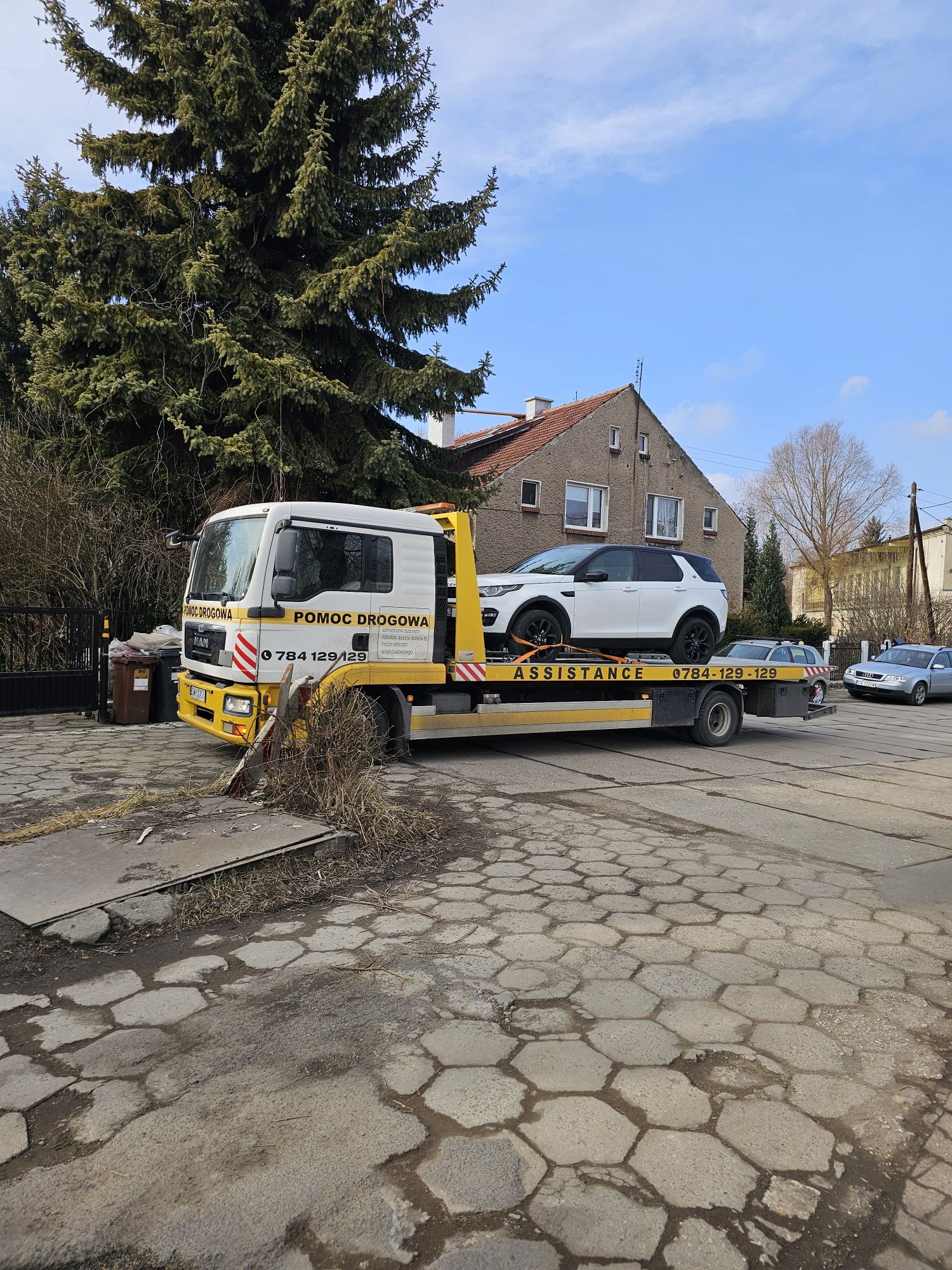 Pomoc Drogowa, Autolaweta,Holowanie,Busy 24H/7, a4 a8 s5 s8 Wrocław.