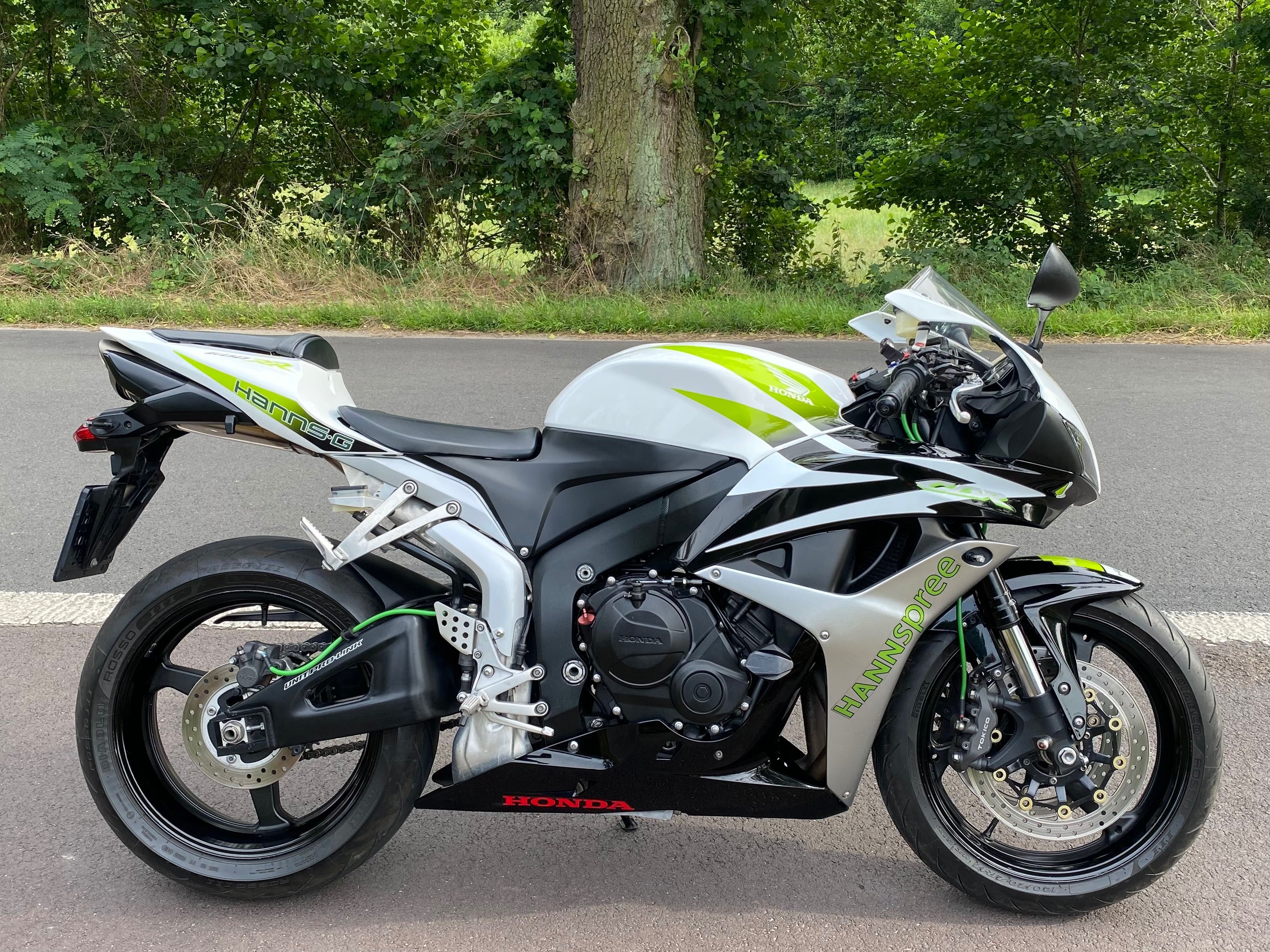 Honda CBR 600RR PC 40 HANNspree
