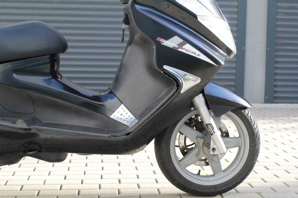 Piaggio X8 250ie (2007) | Pilot! | Transport 100km | Opłaty do 2026!