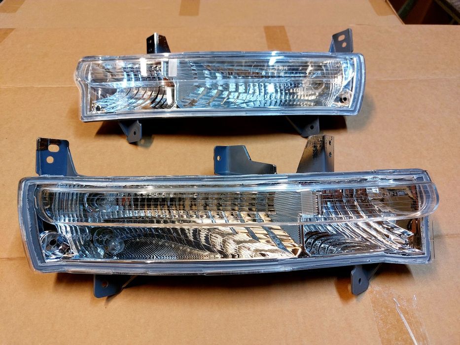 JEEP COMPASS Повторитель поворота с ДХО правый 2017 2021 компас