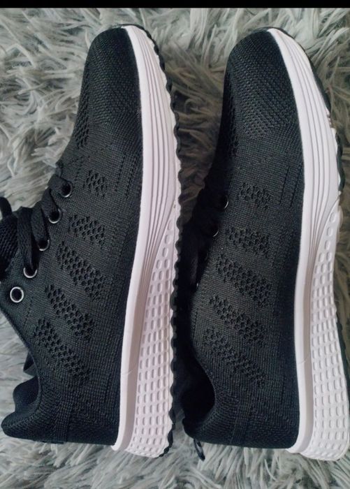 Нові кеди/кросівки, взуття