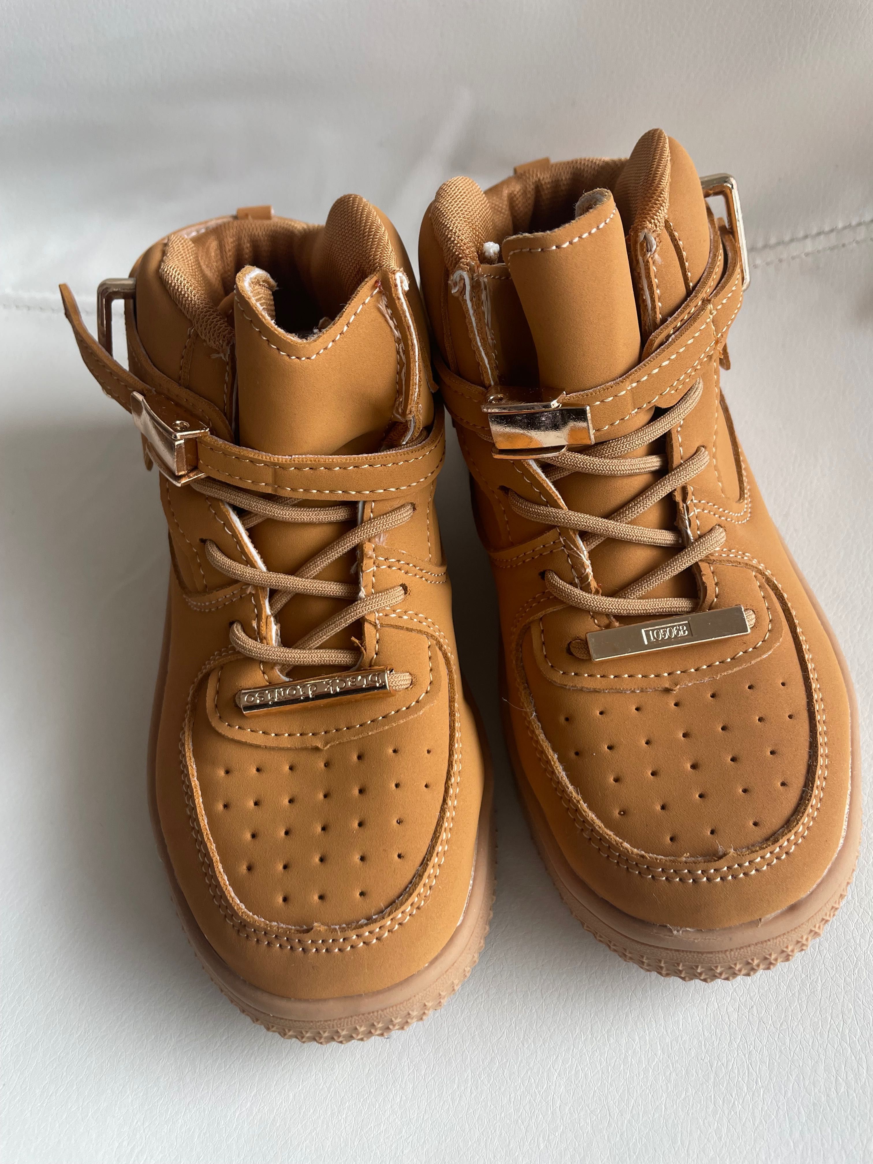 Botins de menina Black Dionisio