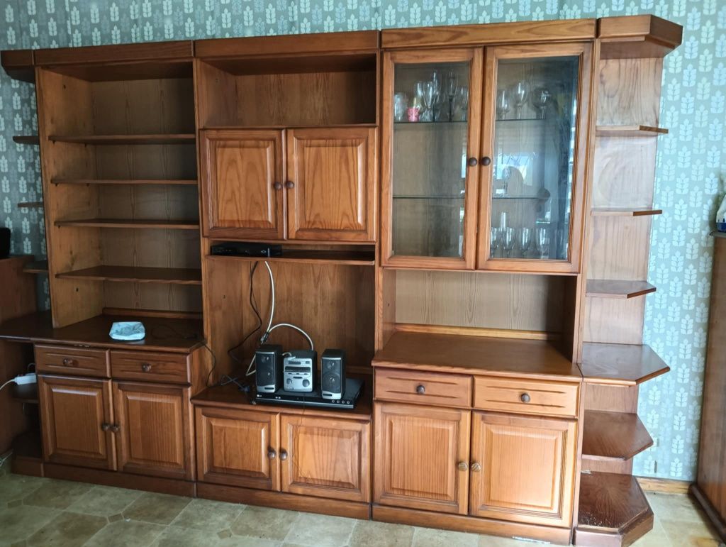 Móvel de sala com 5 elementos