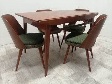 stół rozkładany krzesła komplet do salonu jadalni design Czechosłowacj