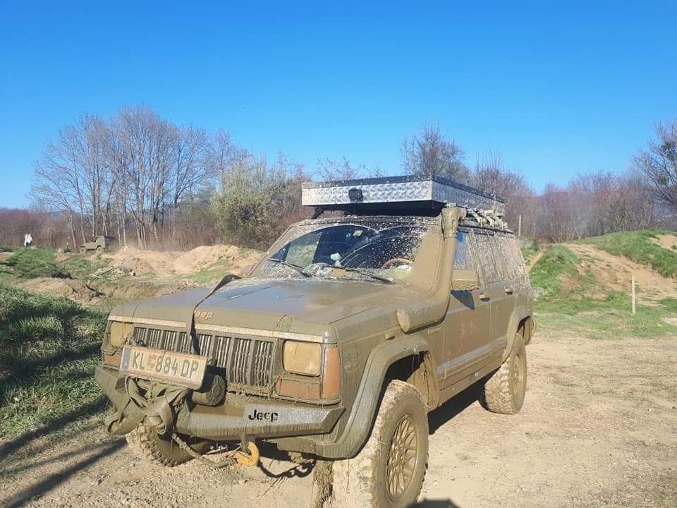 Zderzak Jeep grand Cherokee zj xj i inne stalowy pod wyciągarkę