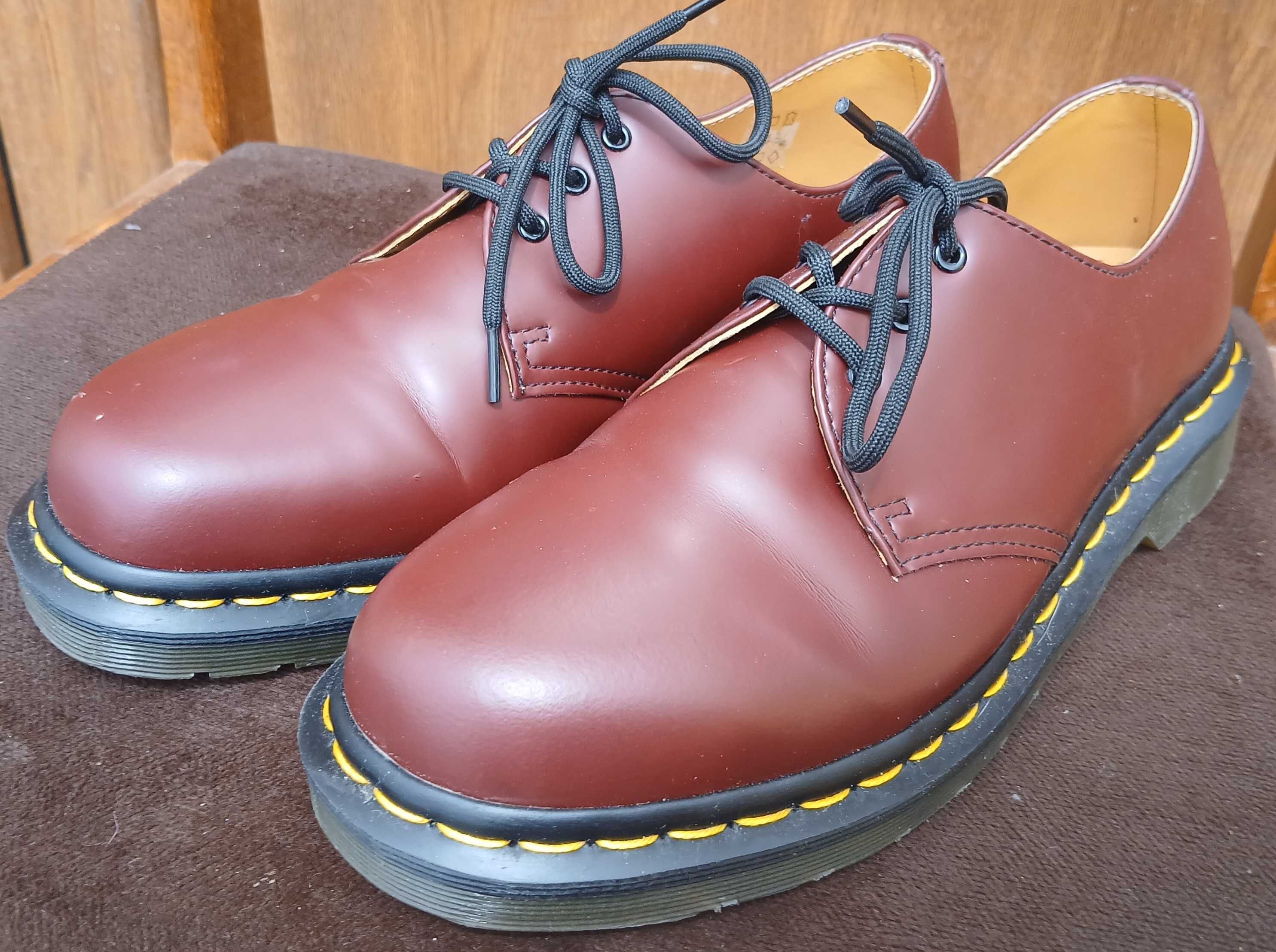 Martens 1461 cherry red