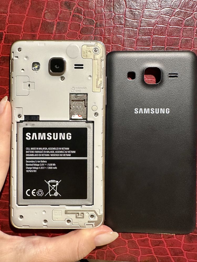 Samsung G550T офіційно розблок.