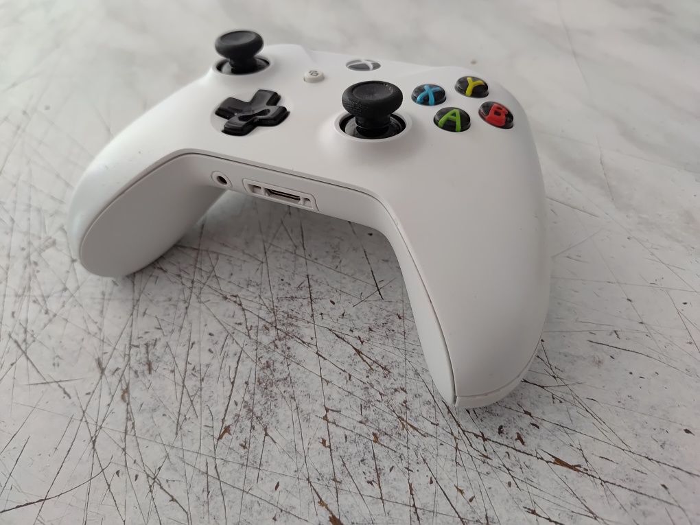Pad HALL EFFECT Xbox One/One S Microsoft JAK NOWY