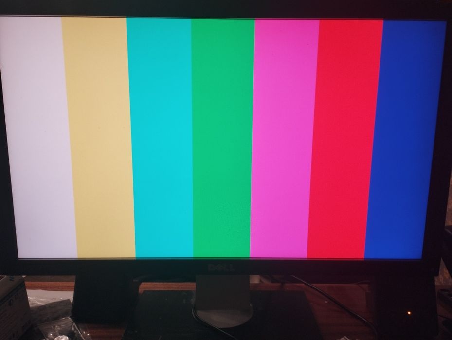 Продам монитор DELL U2711b