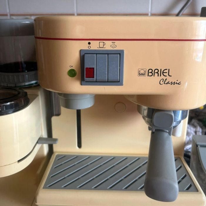 Maquina de café com moedor