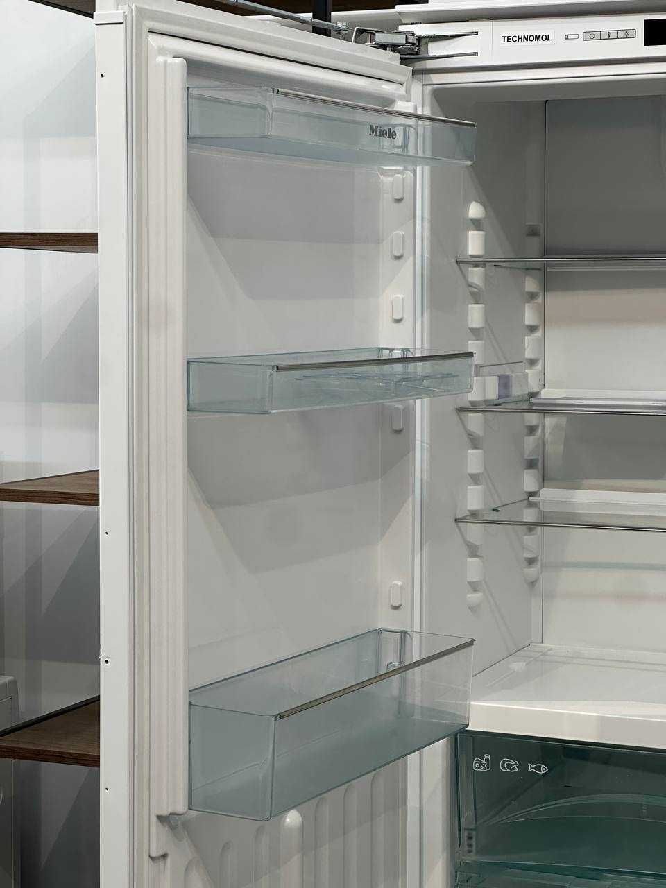 Холодильник Miele KF 37272 iD, NoFrost, FreshZone, SuperFrost