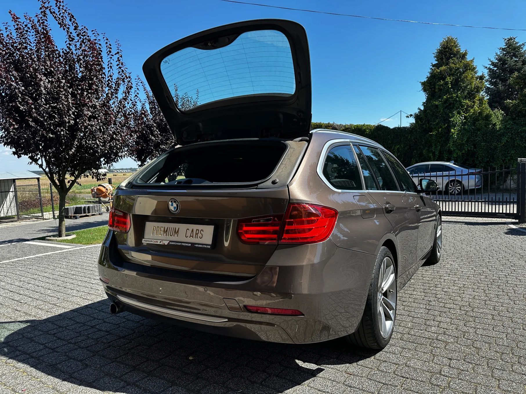 BMW Seria 3 wszyscy_asystenci*ACC*head_up*panorama*HARMAN_KARDON*KEYLESS*BEZWYPADK