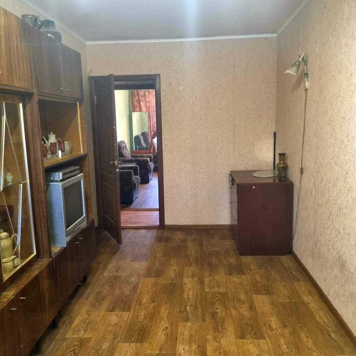 Реальная 2-к кв Гв Широнинцев, трк Украина, Барабашово.