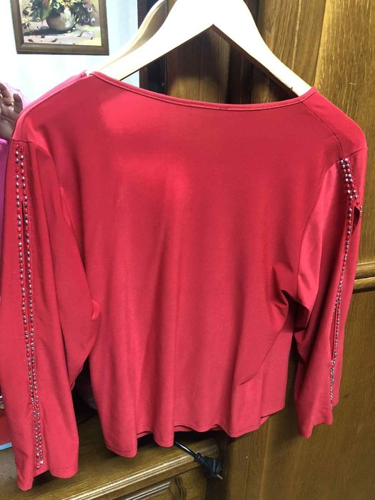 Блуза стрейчева зі стразами