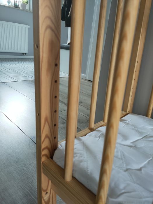 Łóżeczko 90x40 + wyposażenie i mata do zabawy