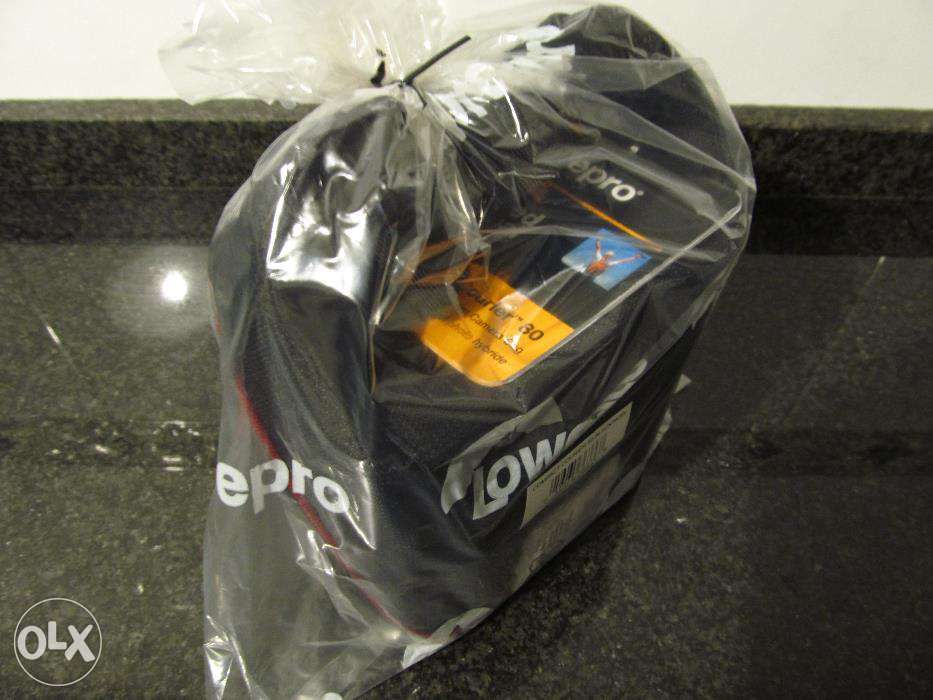 NOVO! LOWEPRO Courier 80-Bolsa Máquina Fotográfica 2 em 1! (Sony Nex)