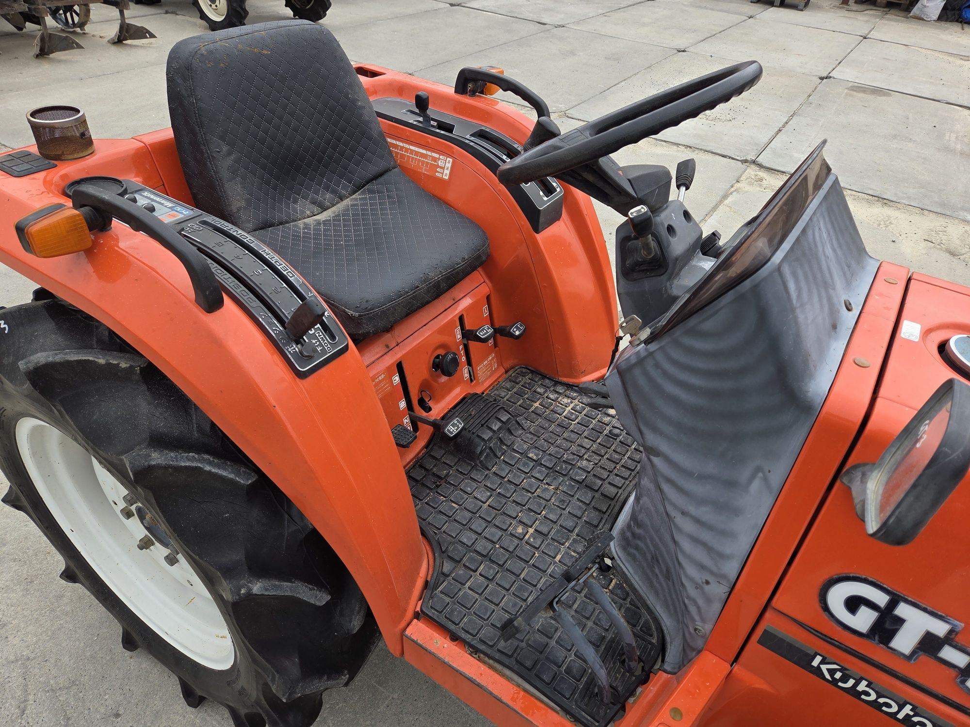 Traktorek japoński Kubota GT3 21KM 4x4