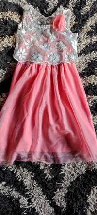 Różowa sukienka 116-122